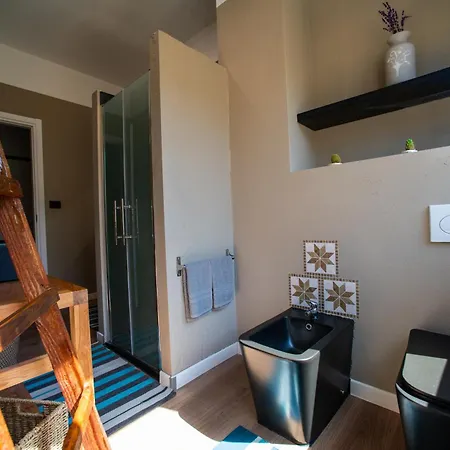 Sea House *